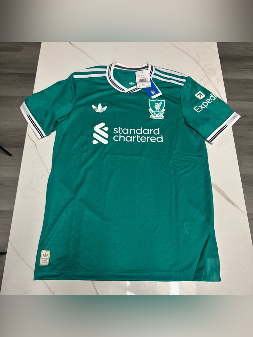 Liverpool 25/26 Third Shirt Men’s Medium Adidas Original Soccer Jersey Authentic